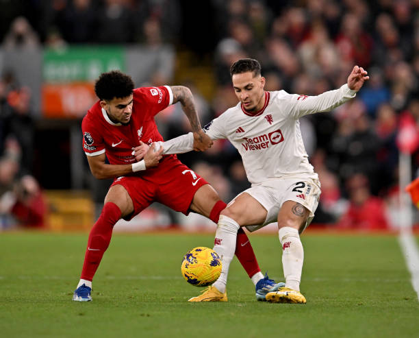 女足真的踢 女足真的踢