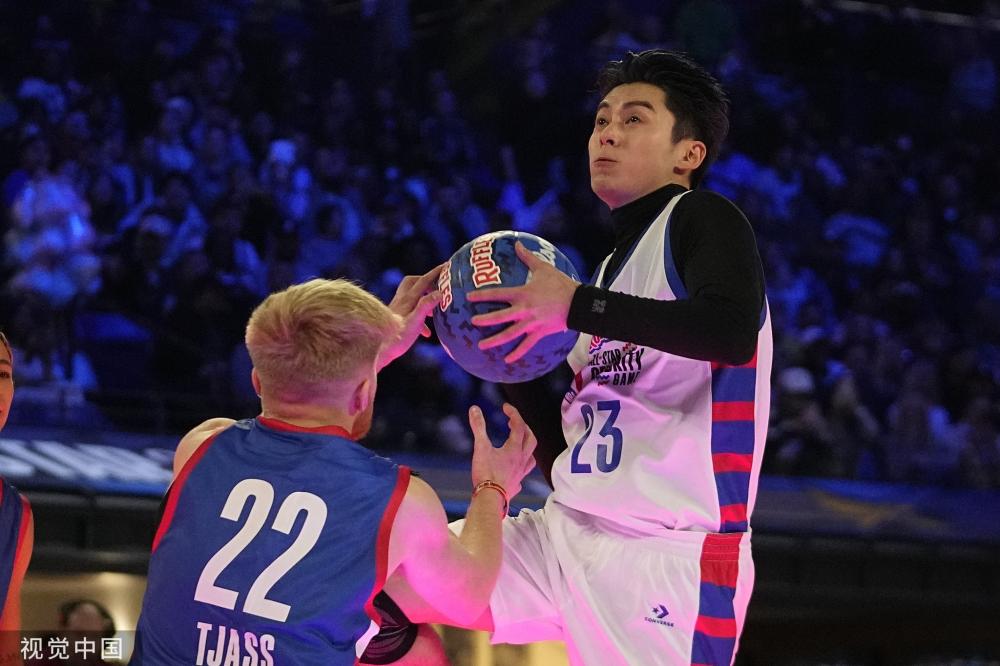 这位明星球 这位明星球