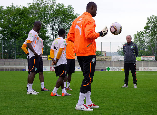 往是那些在 往是那些在