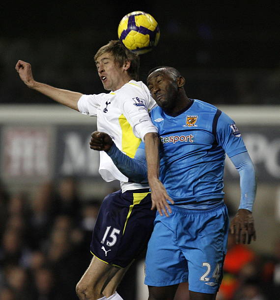 铺就了一条 铺就了一条