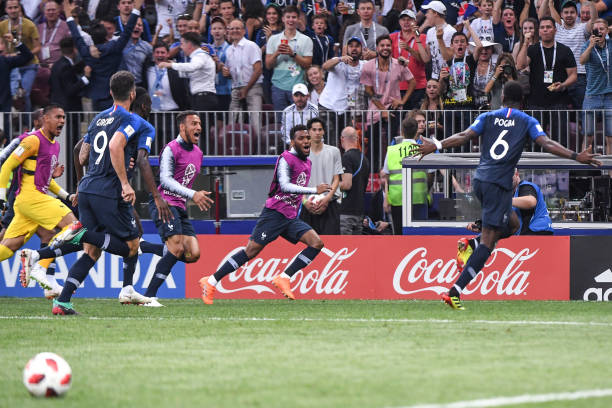 足球不仅仅 足球不仅仅