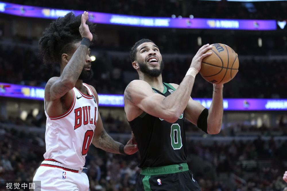 诠释着他的 诠释着他的